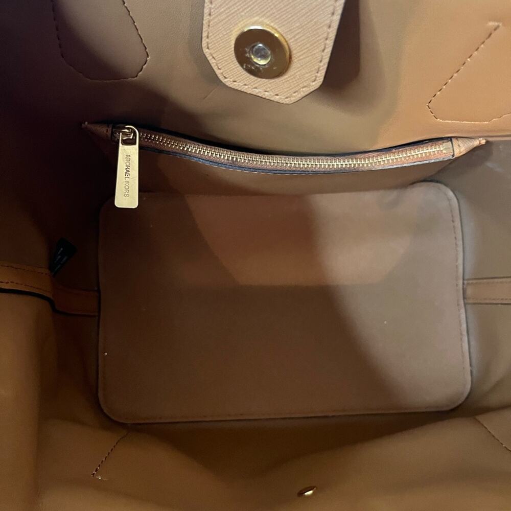 Michael Kors Greenwich large vanilla MK logo handbag crossbody Casual Office - Picture 7 of 12